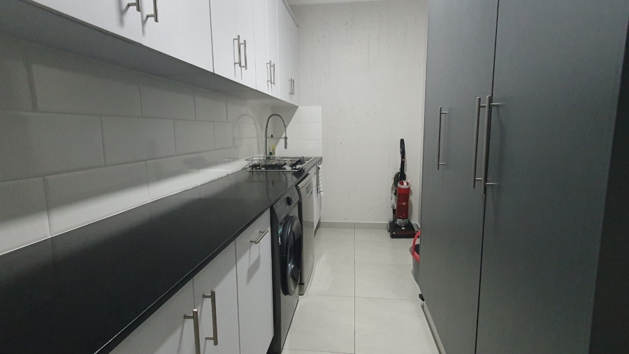3 Bedroom Property for Sale in Dana Bay Western Cape